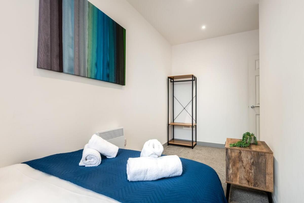 Smart 2 Bed Budget Apartment in Central Doncaster