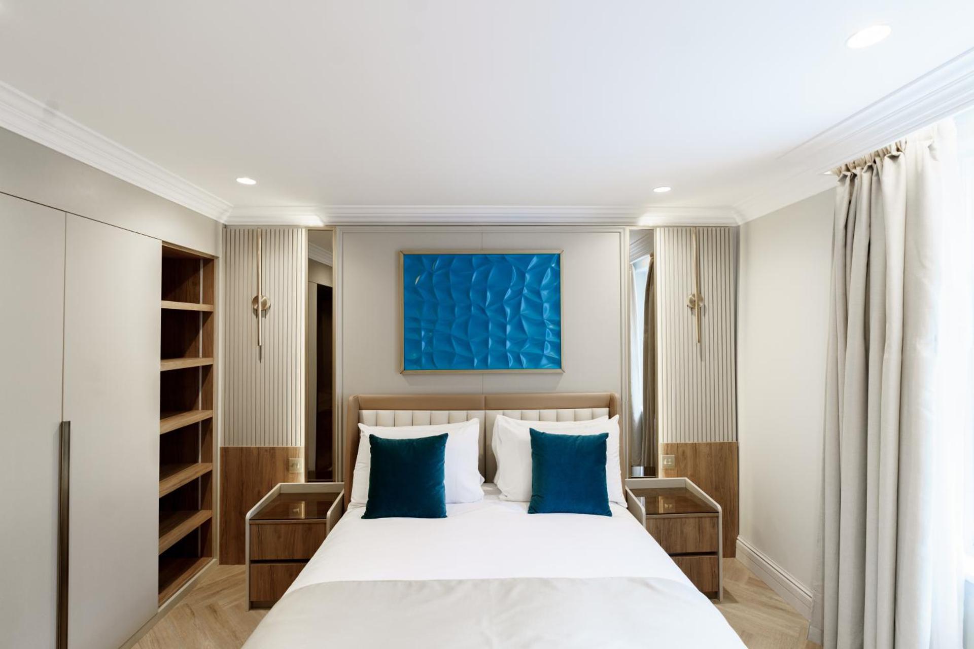 Holland Park Residence