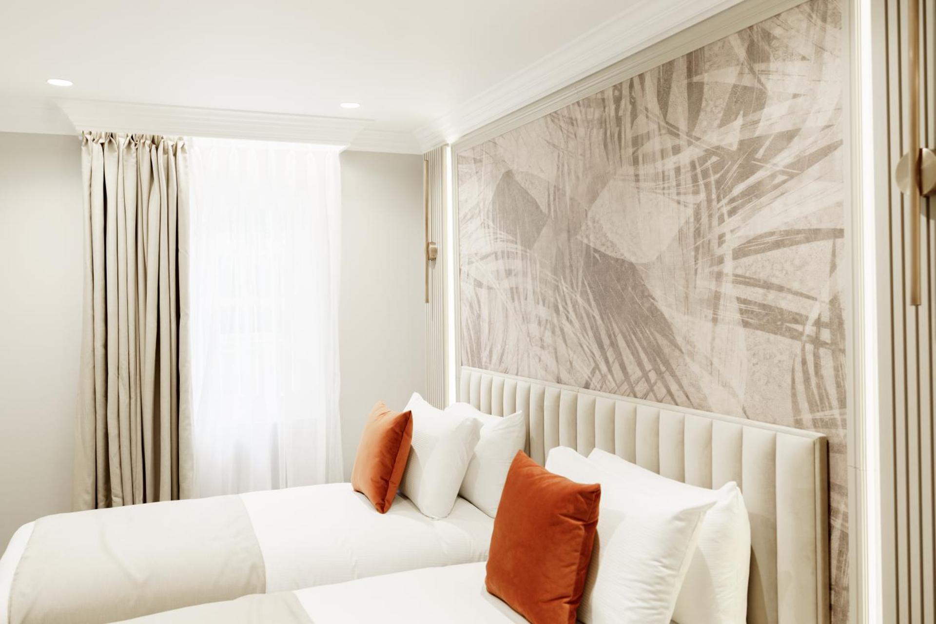 Holland Park Residence