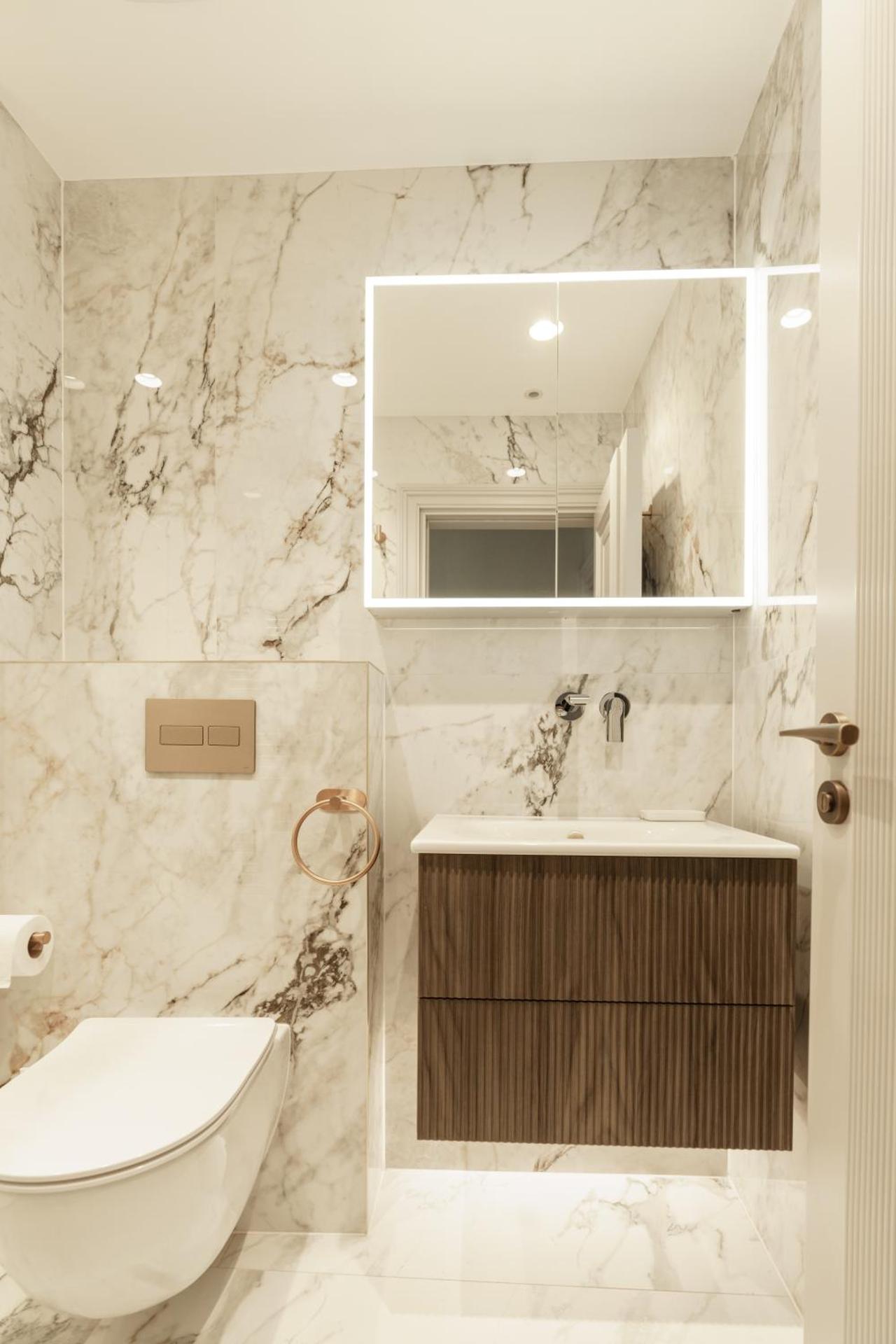 Holland Park Residence