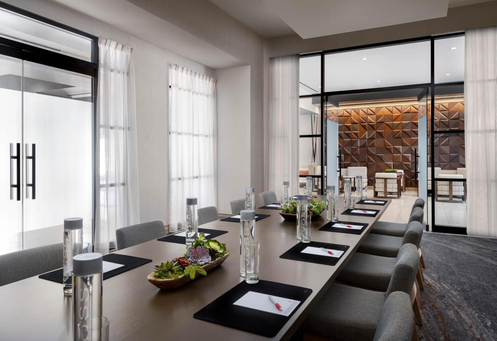 Meeting/conference room