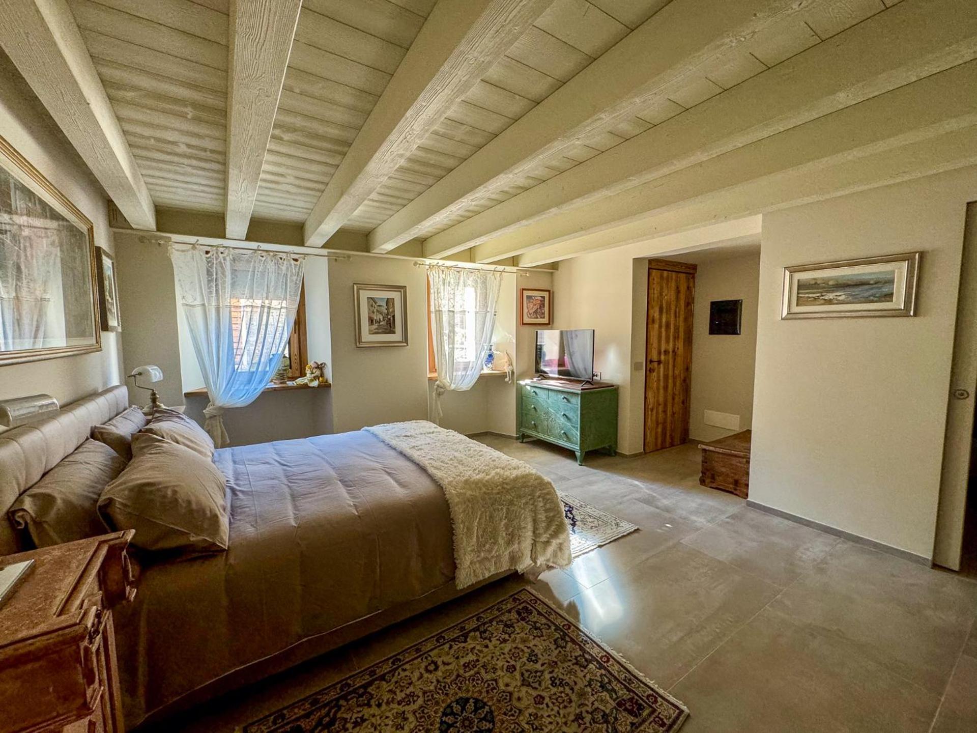 Le Bourg Charmant - Fleur du Printemps