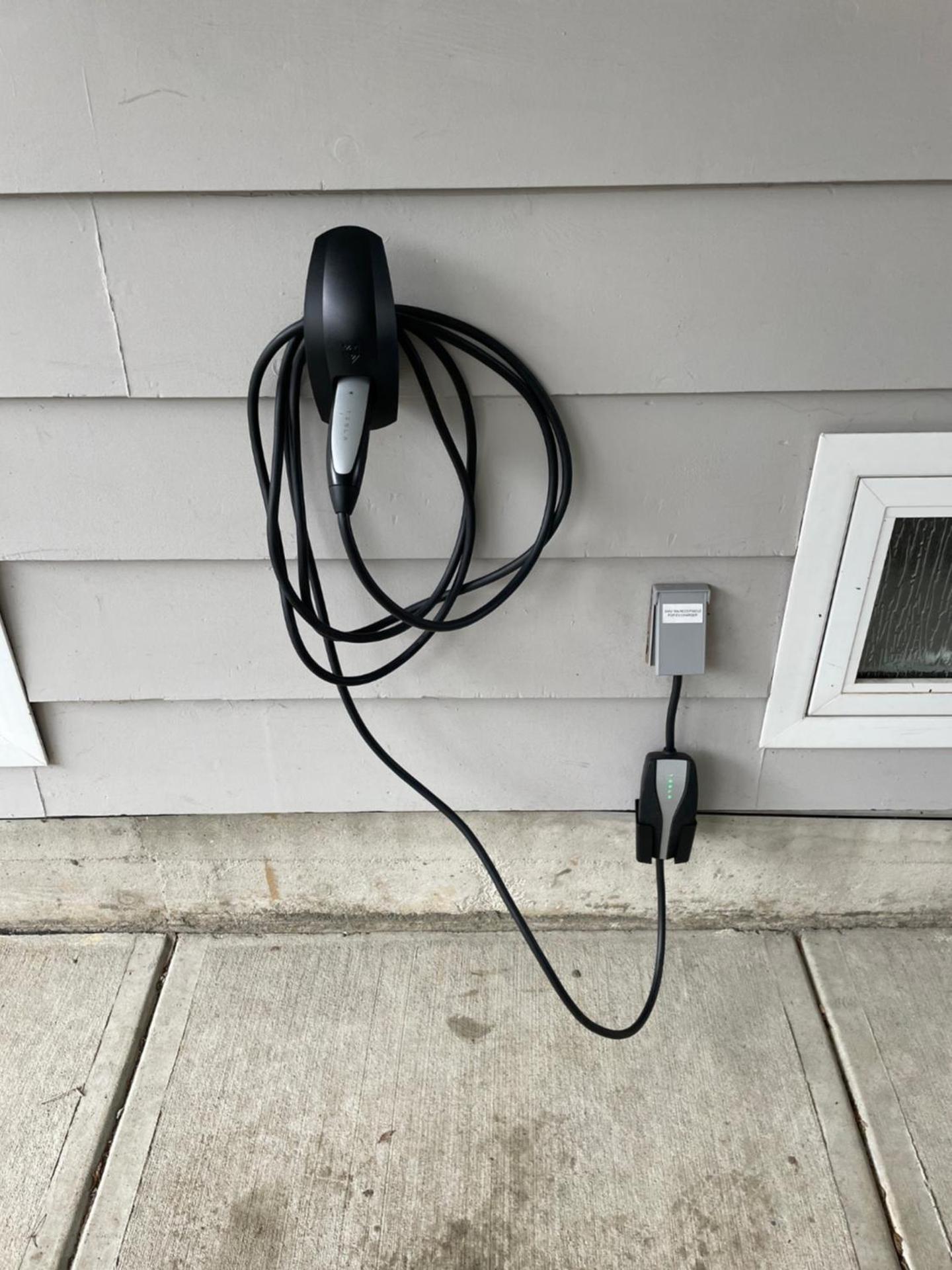 Large 2 bedroom private suite !