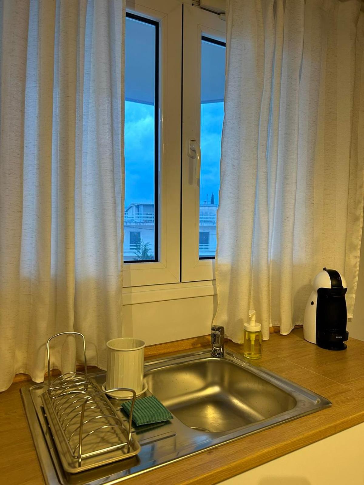 ΗΣΥΧΟ ΚΑΙ ΑΝΕΤΟ ΔΙΑΜΈΡΙΣΜΑ