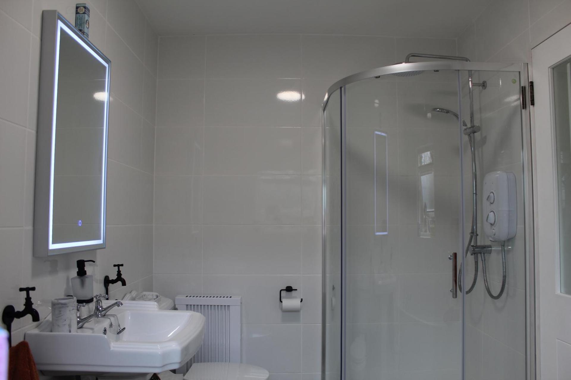 Heather Cottage and Shepherds Hut