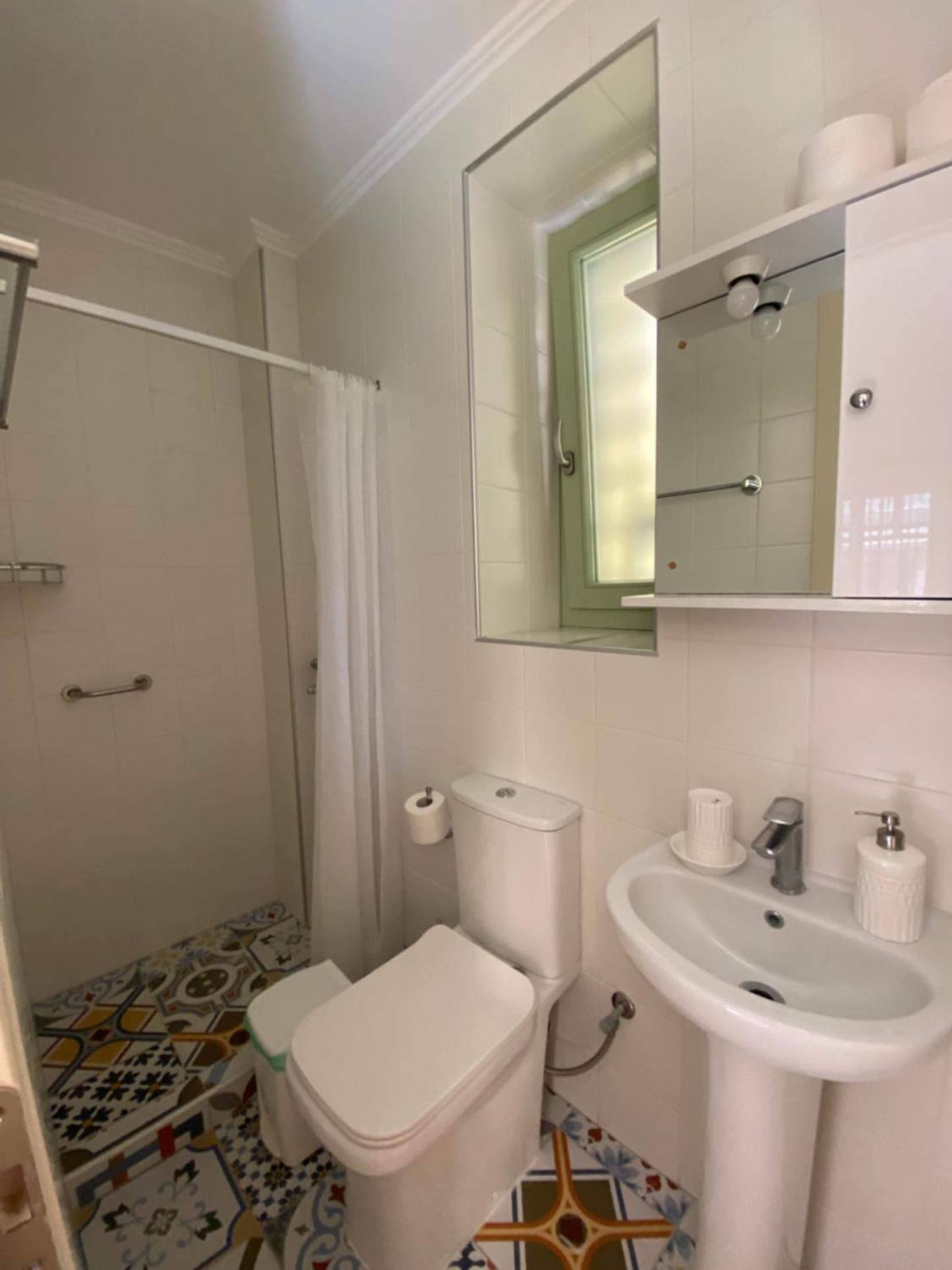 Στούντιο σε ανακαινισμένο αρχοντικό του 19ου αιώνα, κέντρο Μύρινας