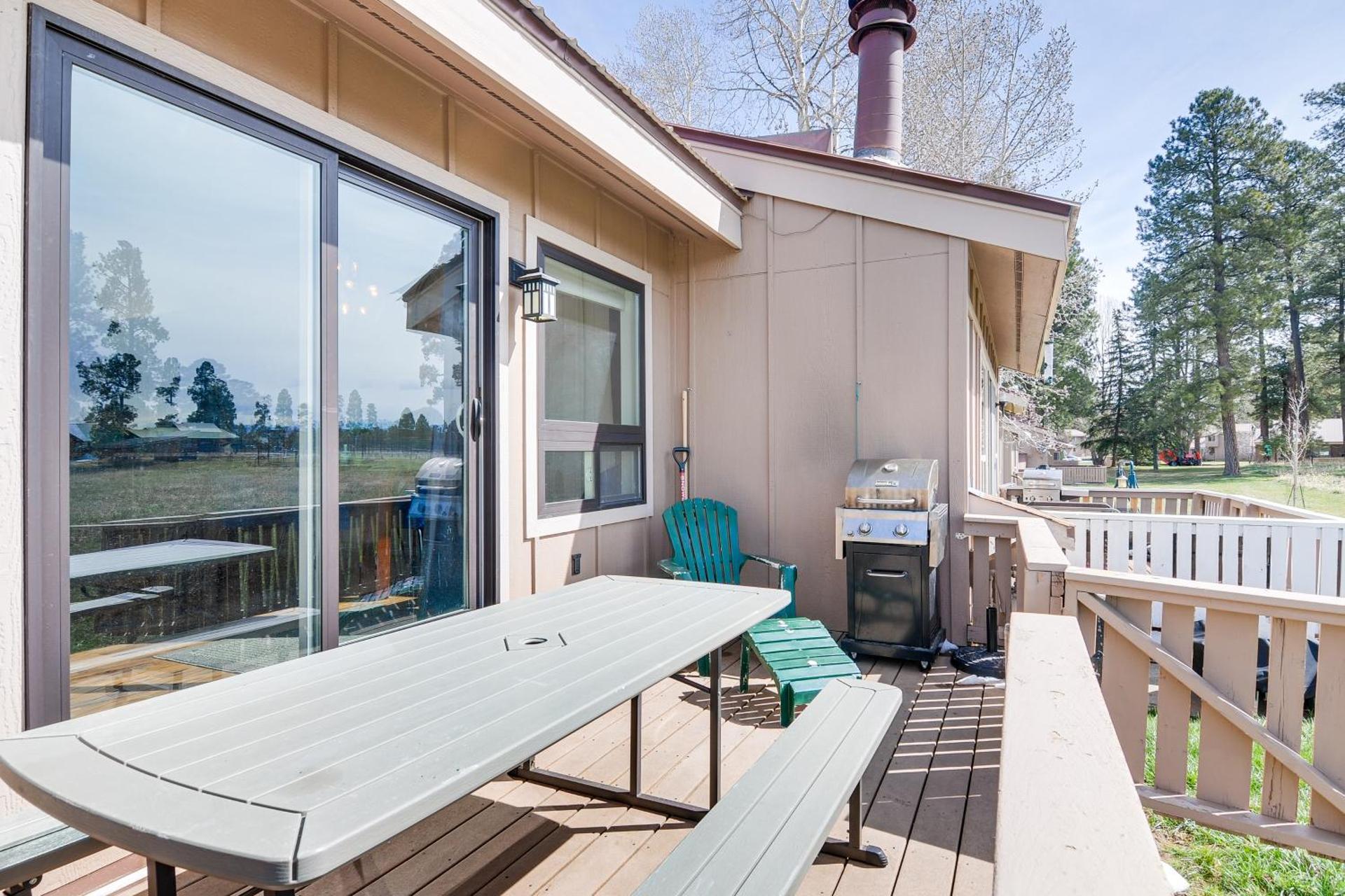 Pagosa Springs Condo with Grill, Near Wolf Creek!