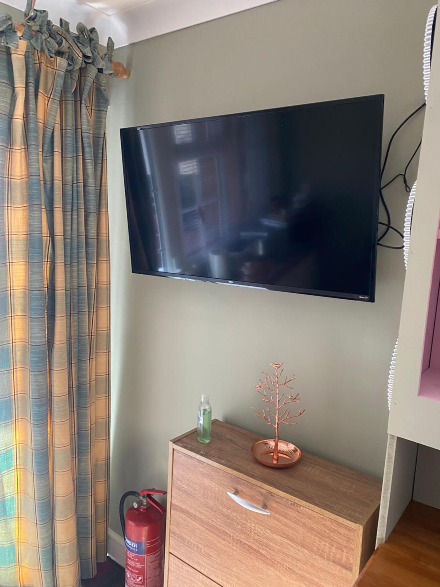 Private en-suite RUTHIN