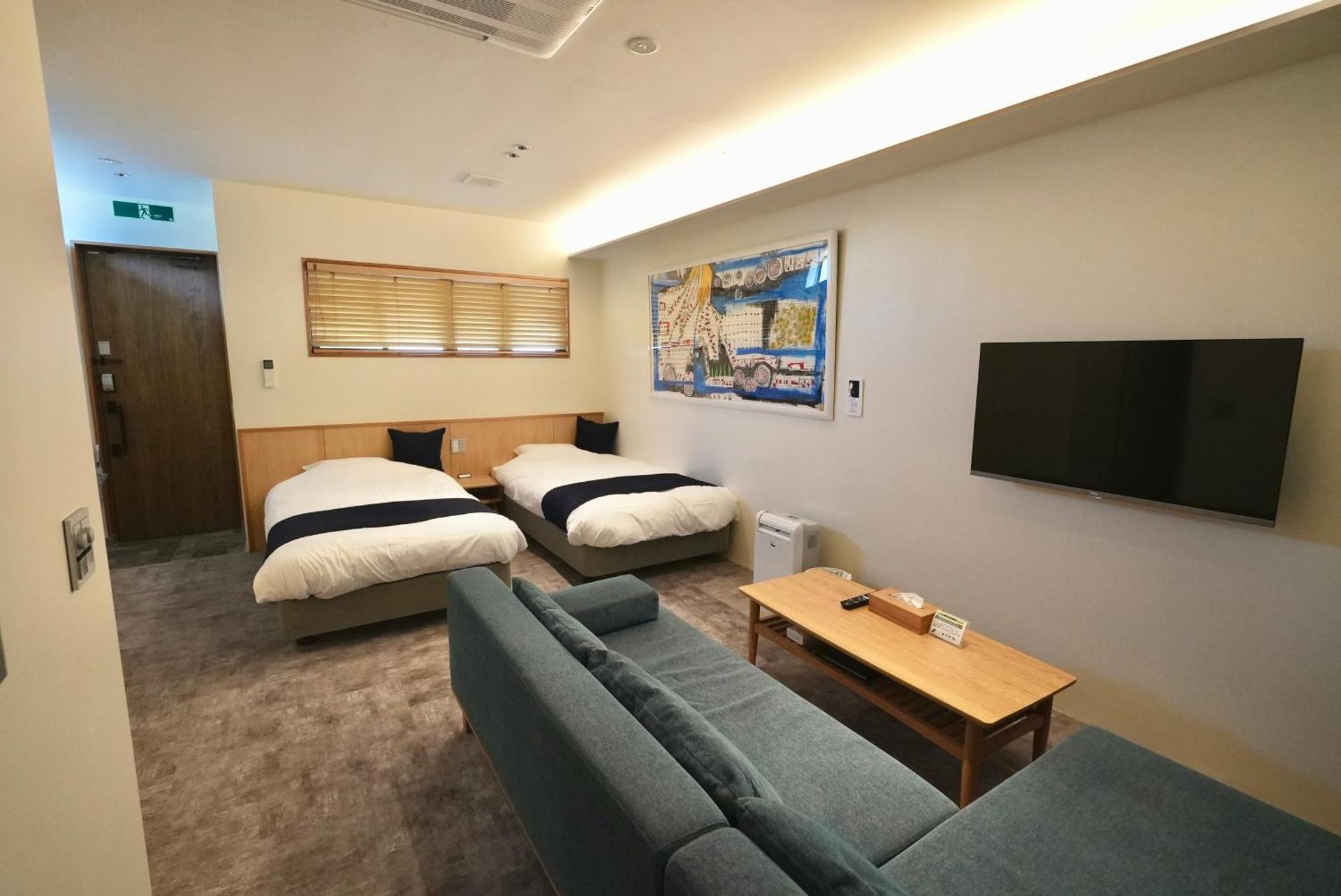 Photo of the whole room