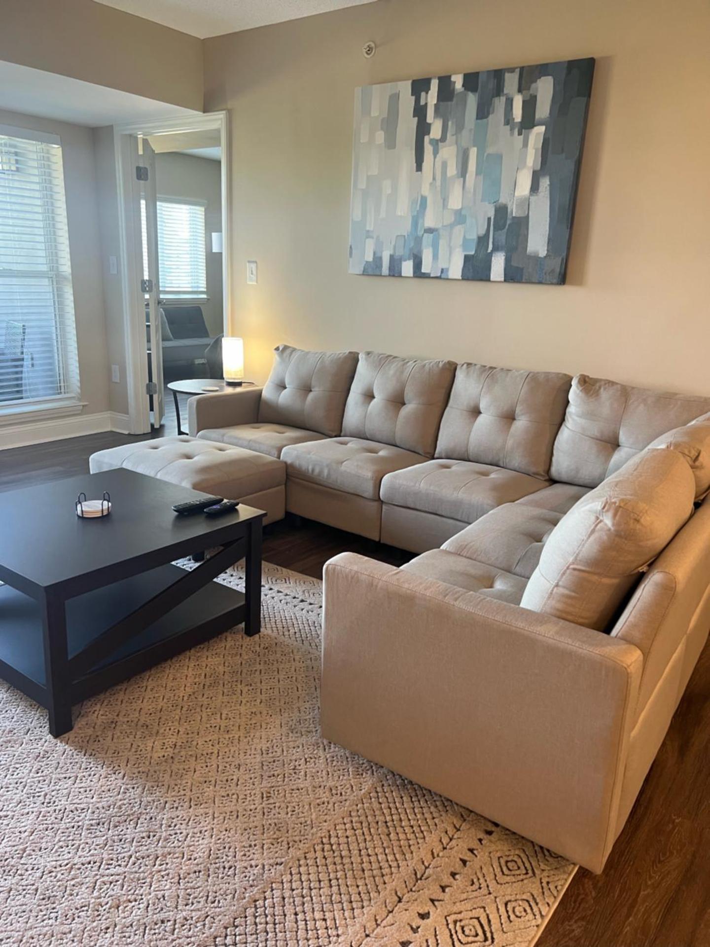 Spacious 2 Bed, 2 Bath Uptown Gem in the Heart of the City-Parking-Wi-Fi-Balcony-Walk to BOA Stadium