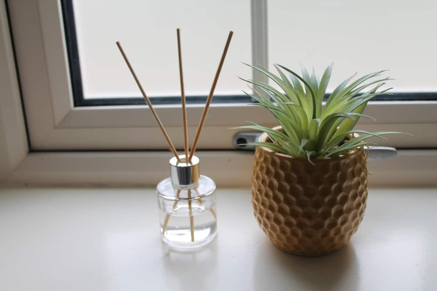 4 Bedroom Forest View House & Hot Tub sleeps