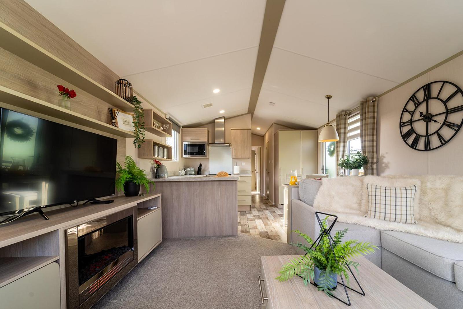 Communal lounge/ TV room