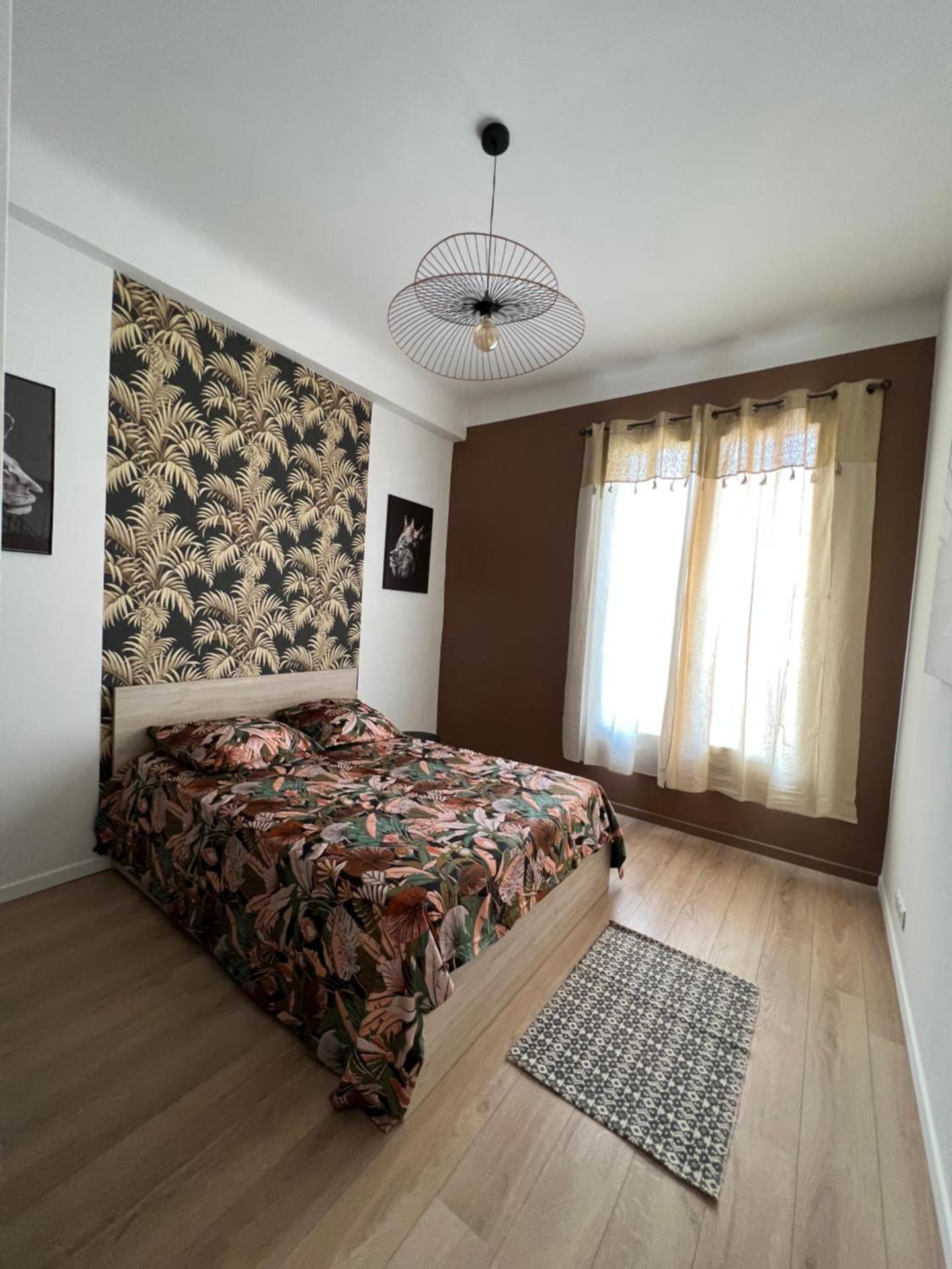 Belle perle rare port de Nice