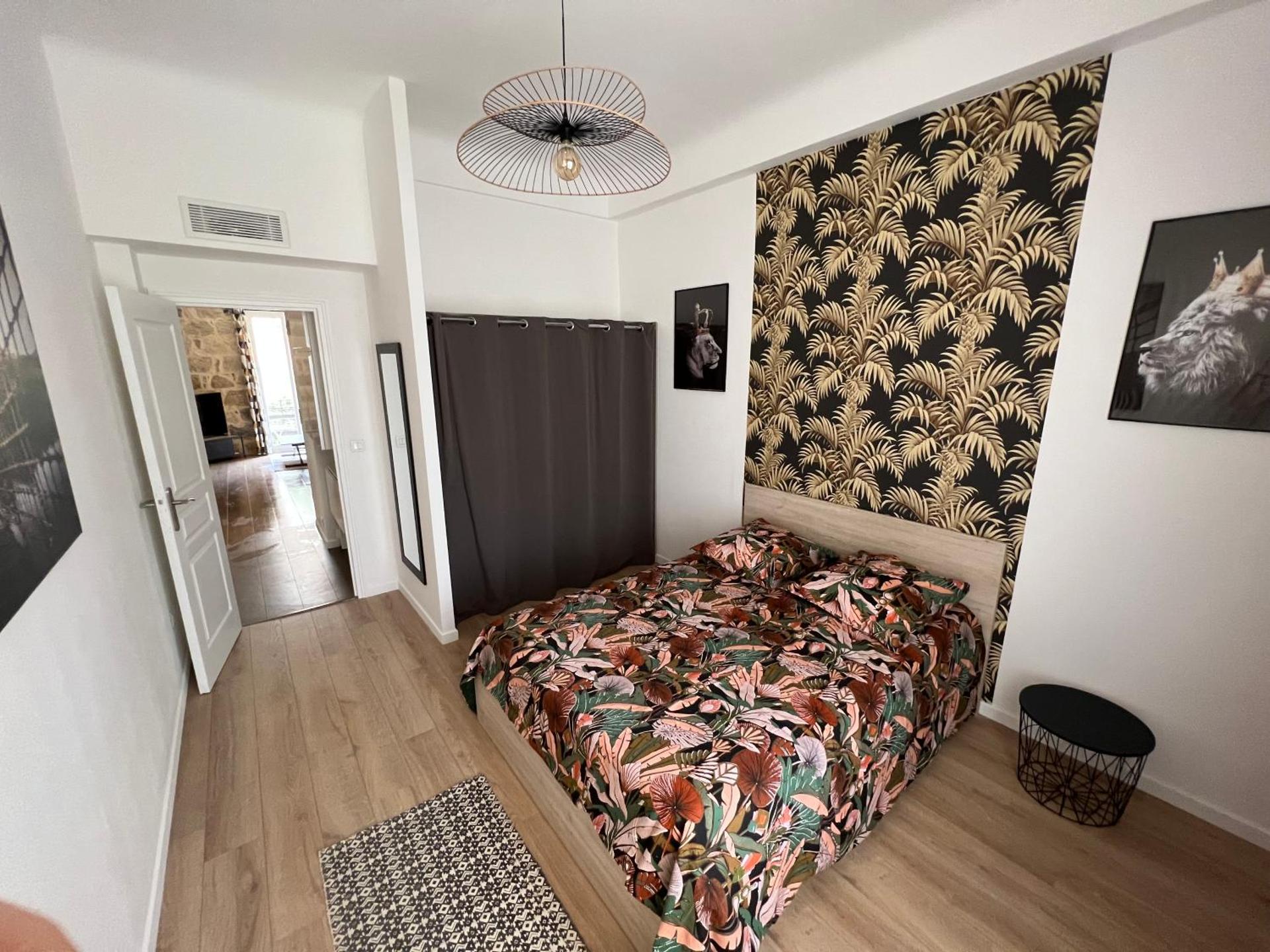 Belle perle rare port de Nice