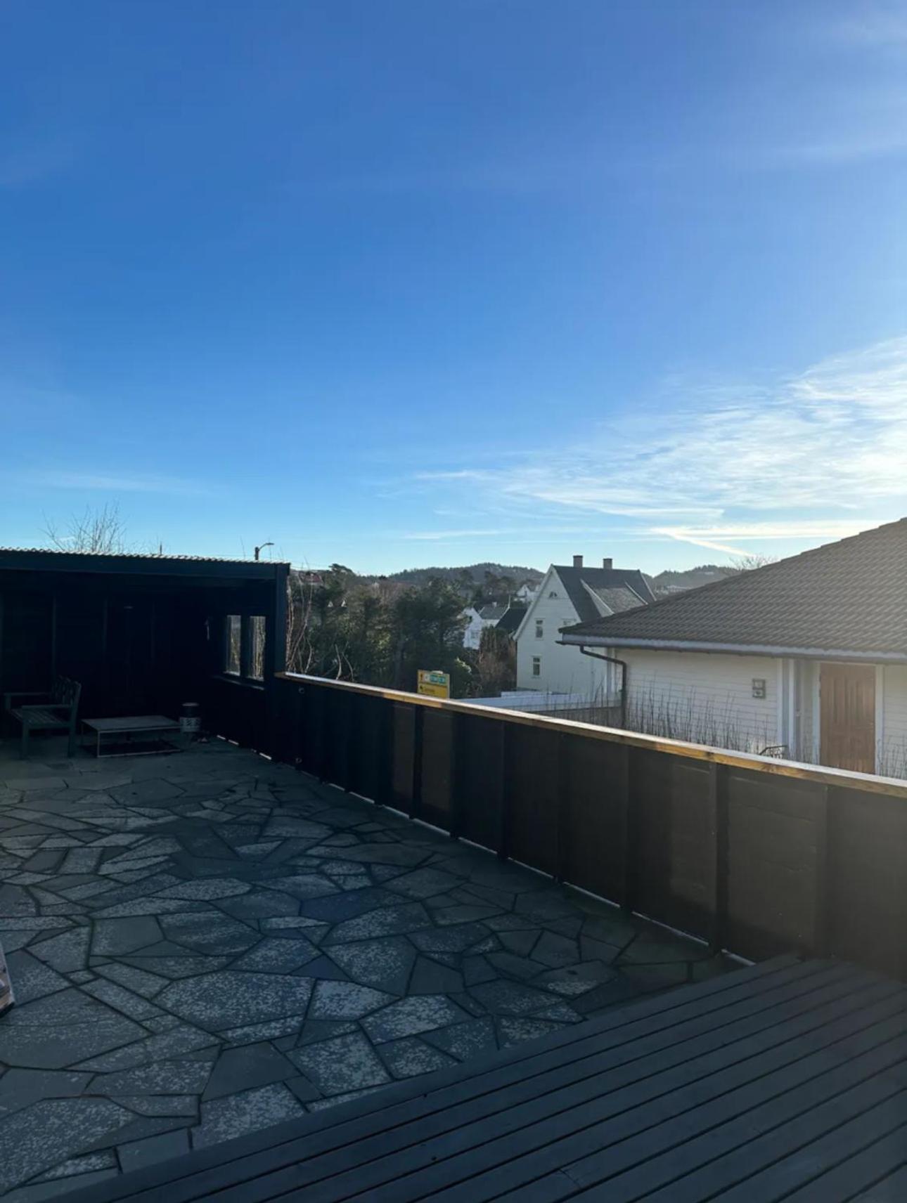 Newly Renovated Centrum House with Large Balcony