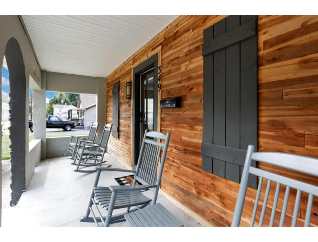 Housepitality - Little River Trails