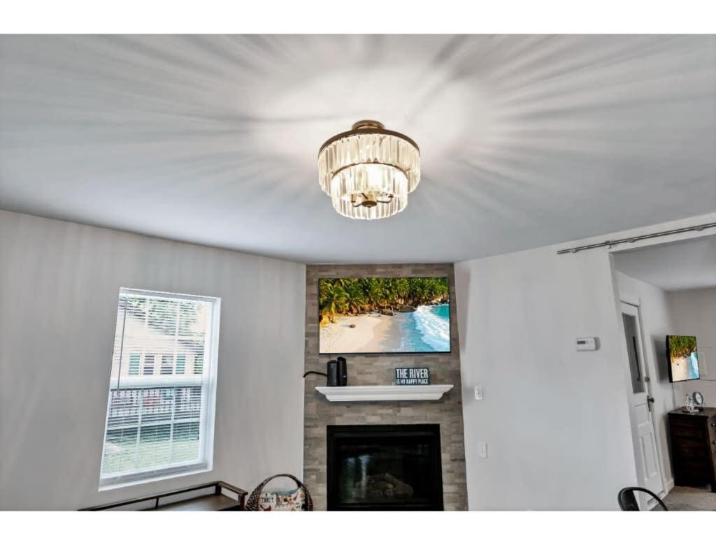 Housepitality - Little River Trails