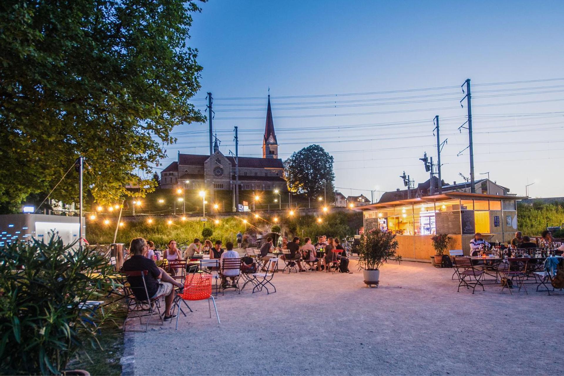 Restaurant/places to eat