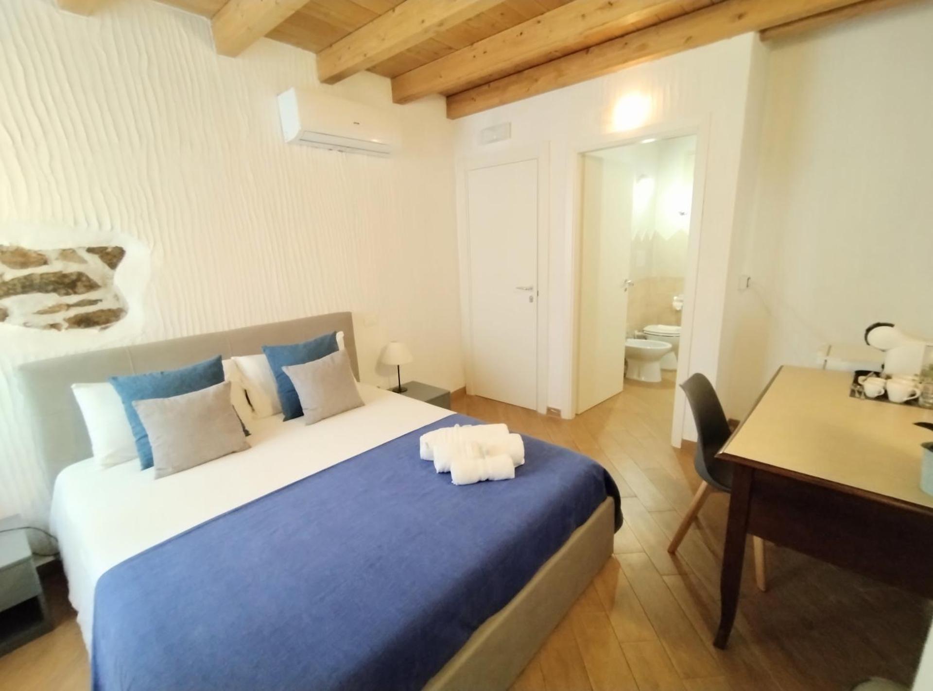 Holmann Suite & Rooms