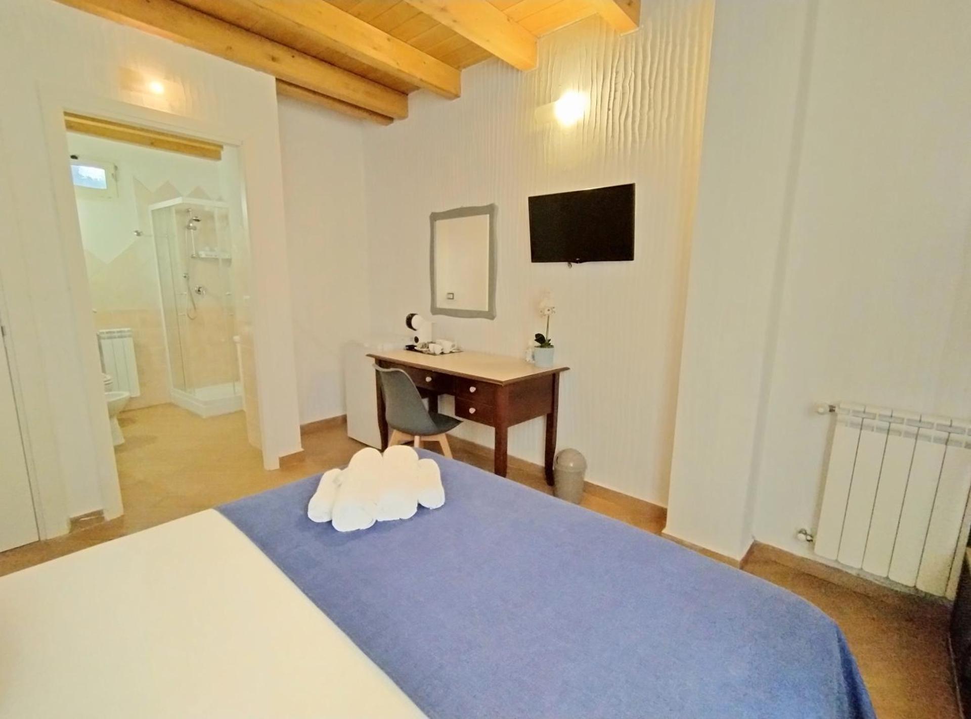 Holmann Suite & Rooms