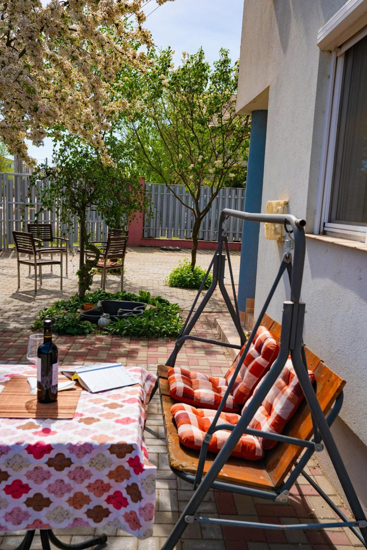 Inner courtyard view