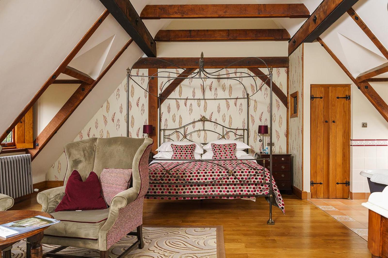 Photo of the whole room