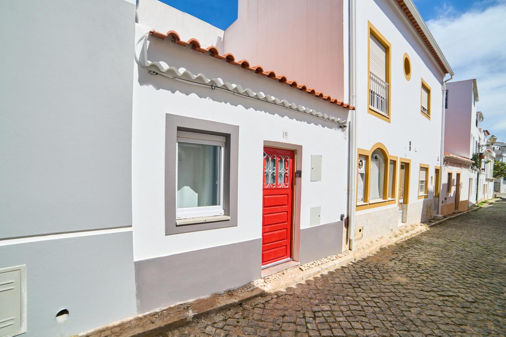 La Puerta Roja Studio