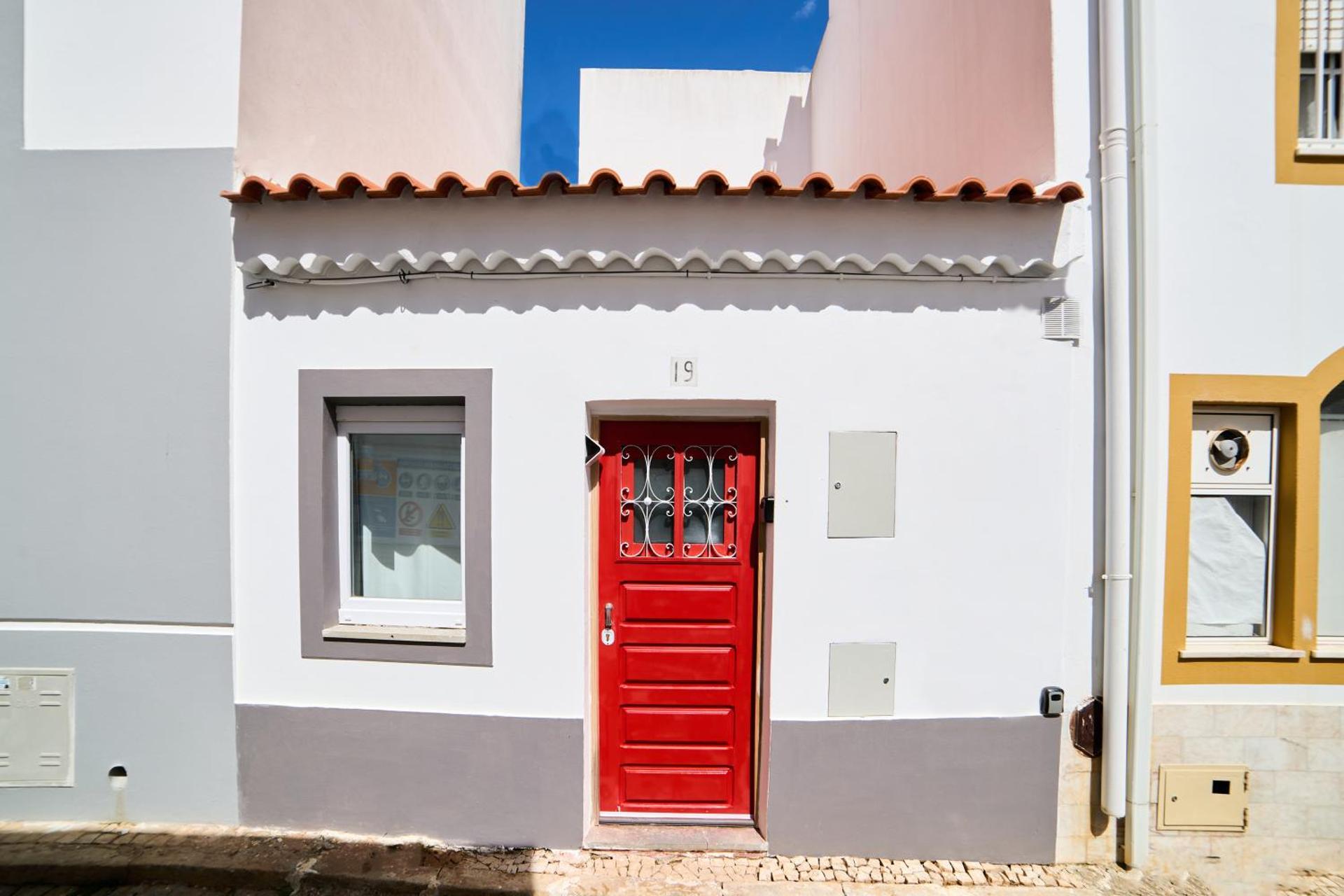 La Puerta Roja Studio