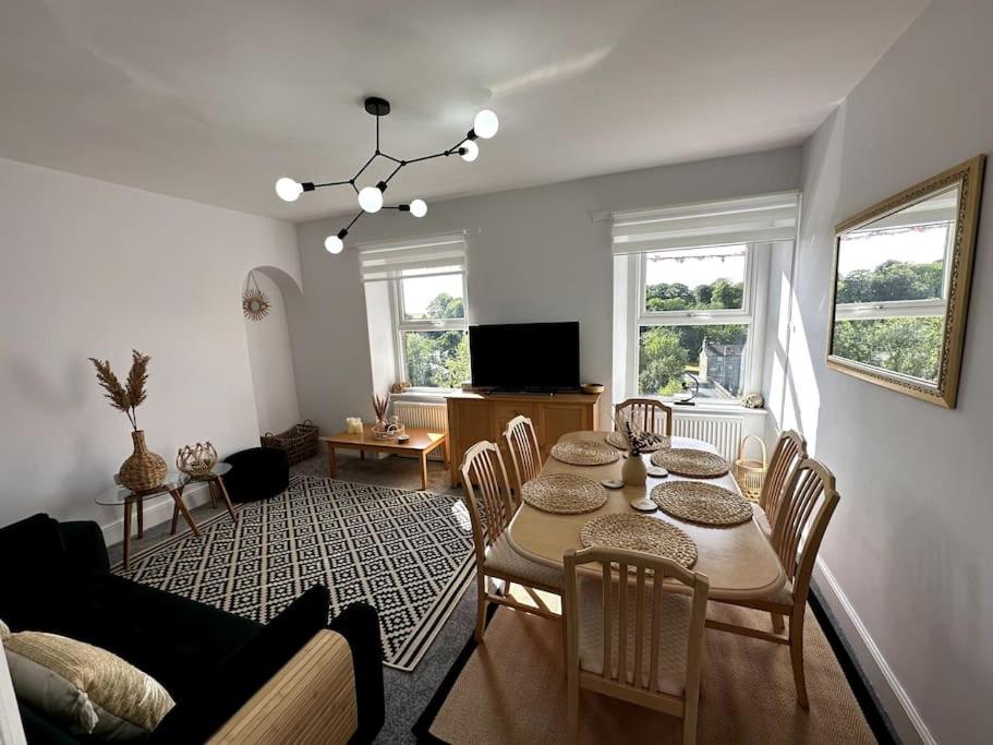 A Cosy Flat With A Dales View