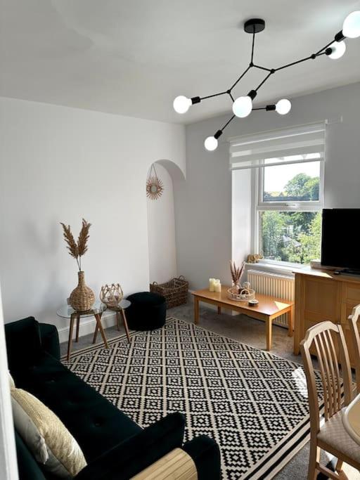 A Cosy Flat With A Dales View