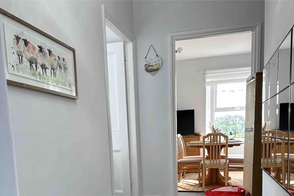 A Cosy Flat With A Dales View