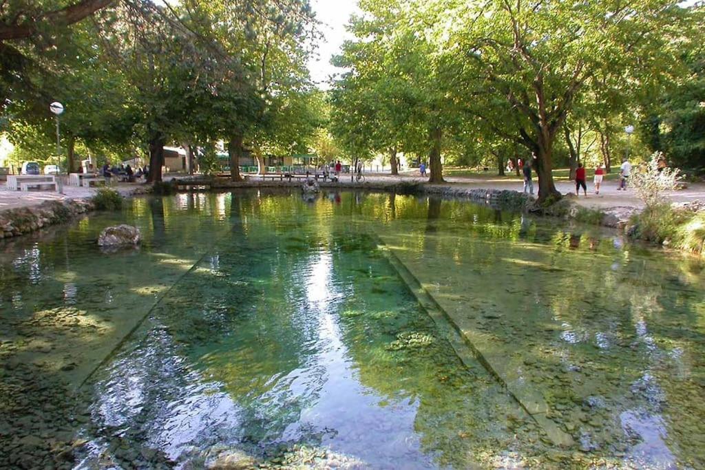 Appartement 2 chambres avec terrasse & parking gratuit Centre Malaucène, Mont Ventoux