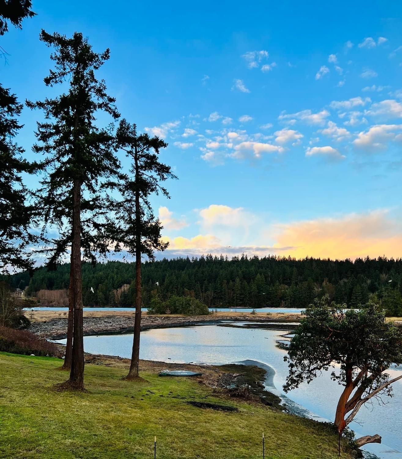 Beautiful Oceanview Retreat 2 Bedroom Home