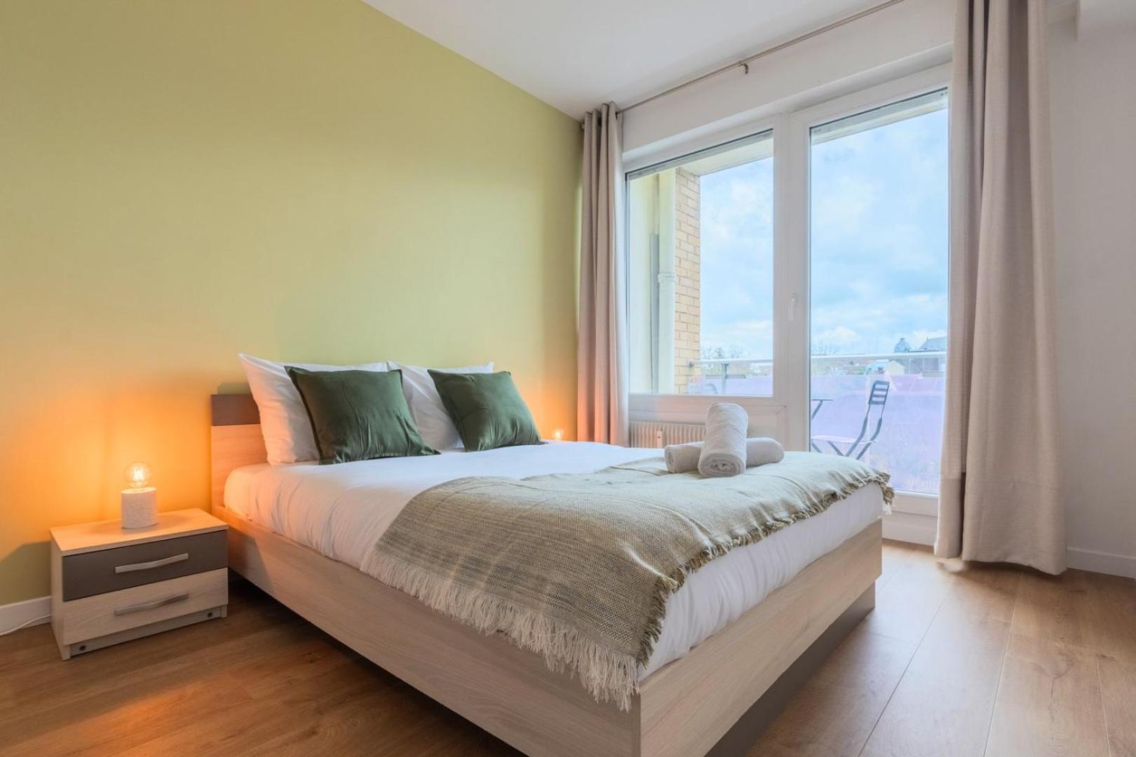 One bedroom apartment with balcony, city center