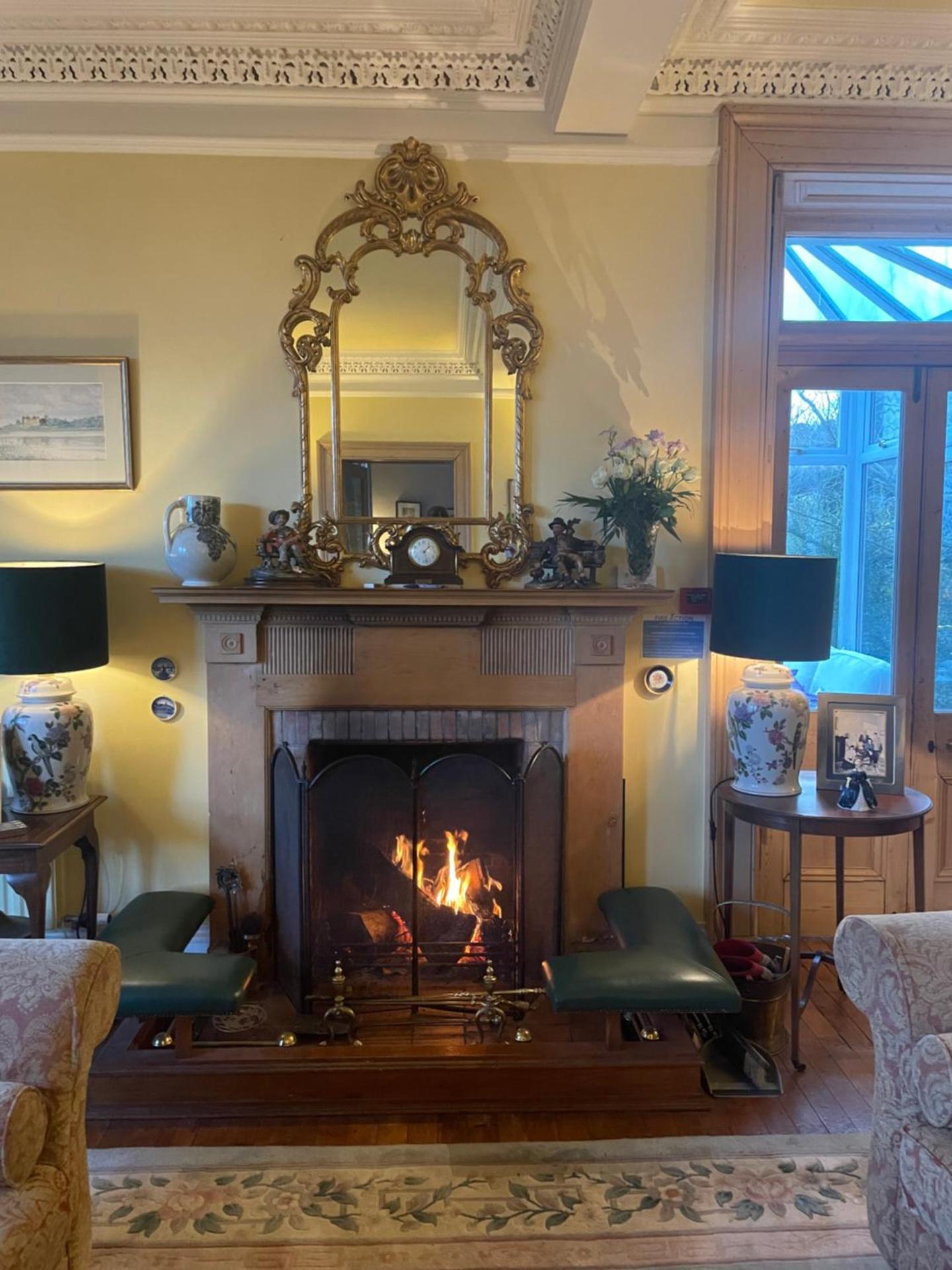 Communal lounge/ TV room