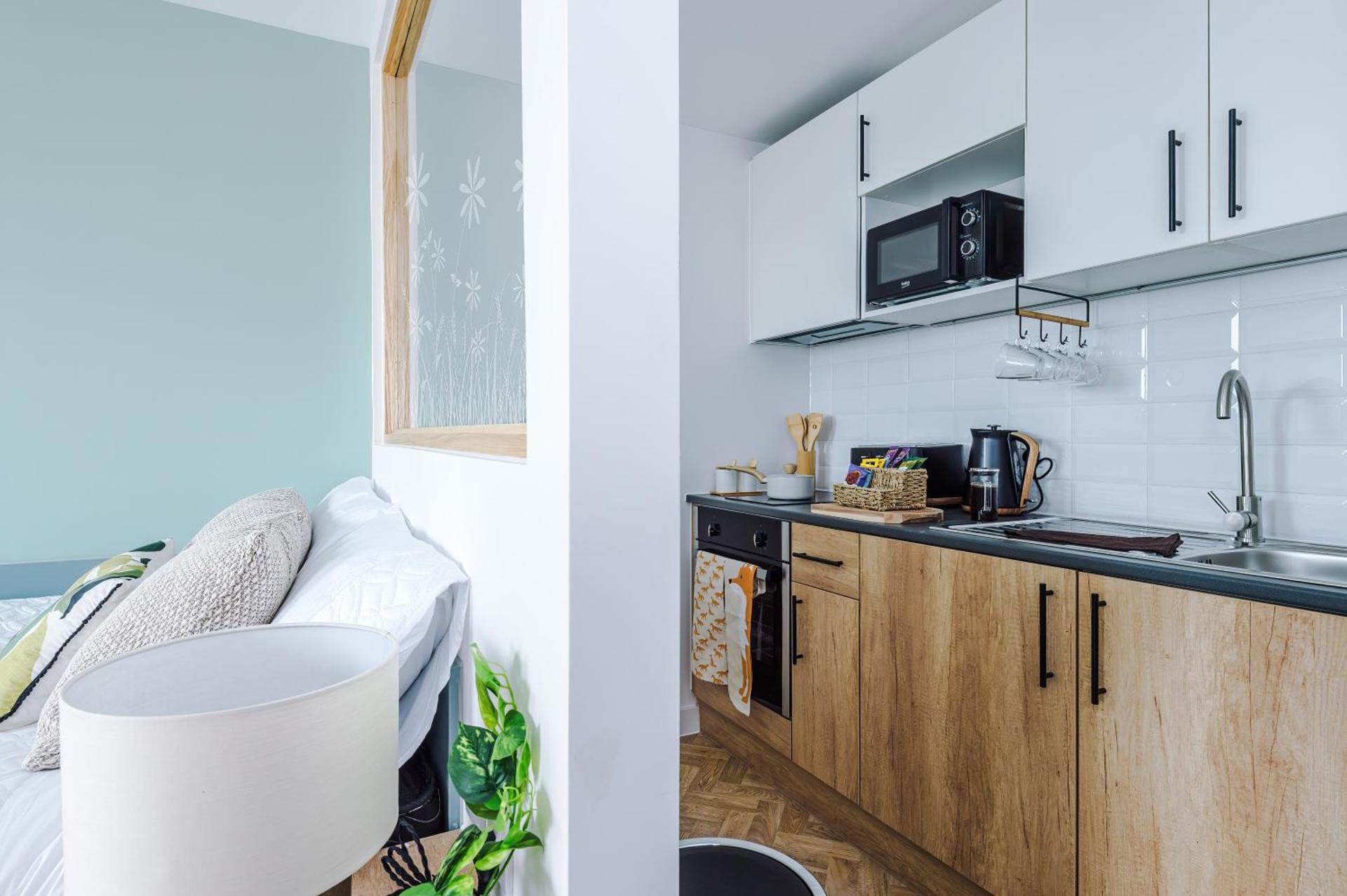 Kitchen or kitchenette