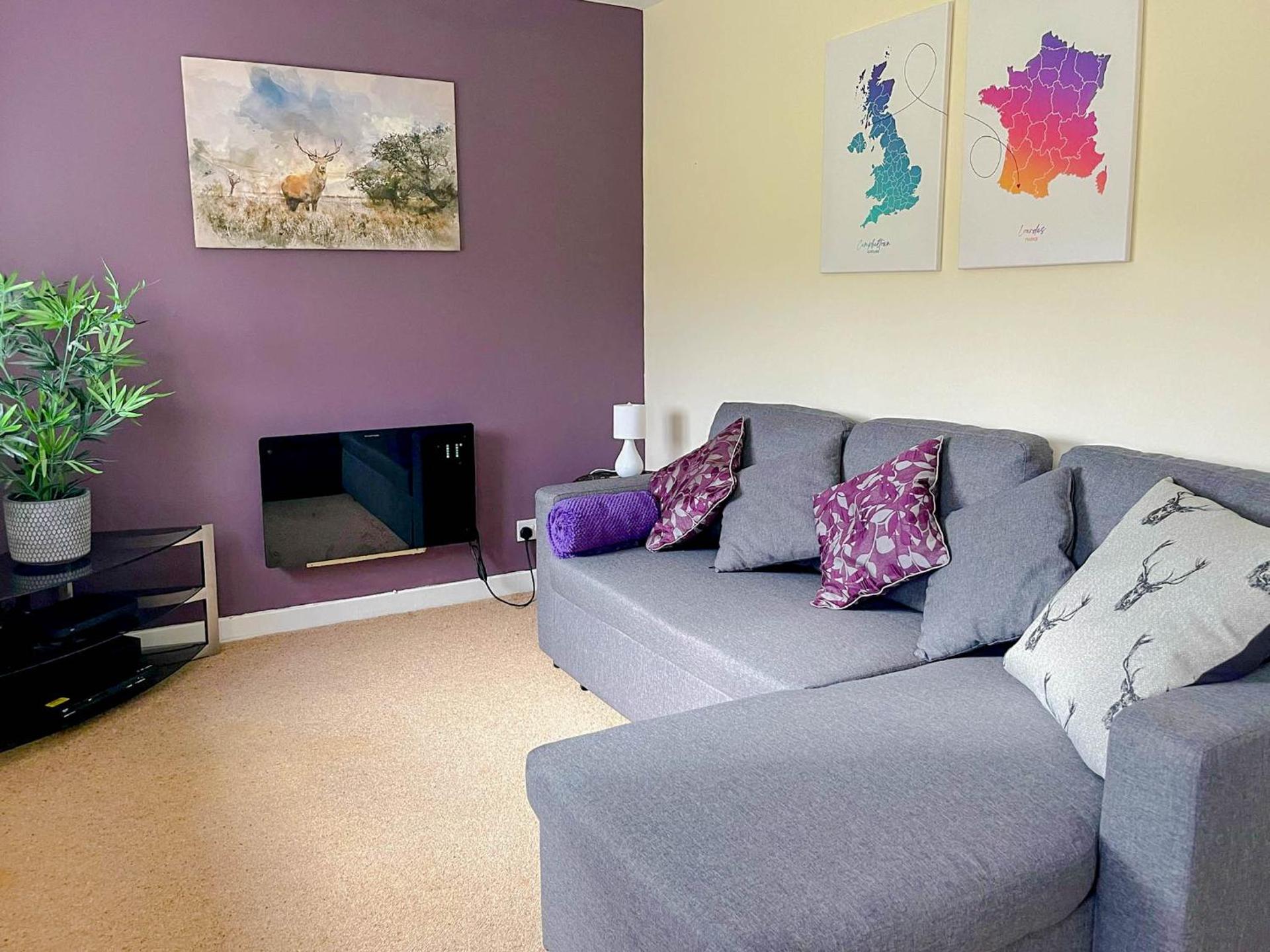 Communal lounge/ TV room