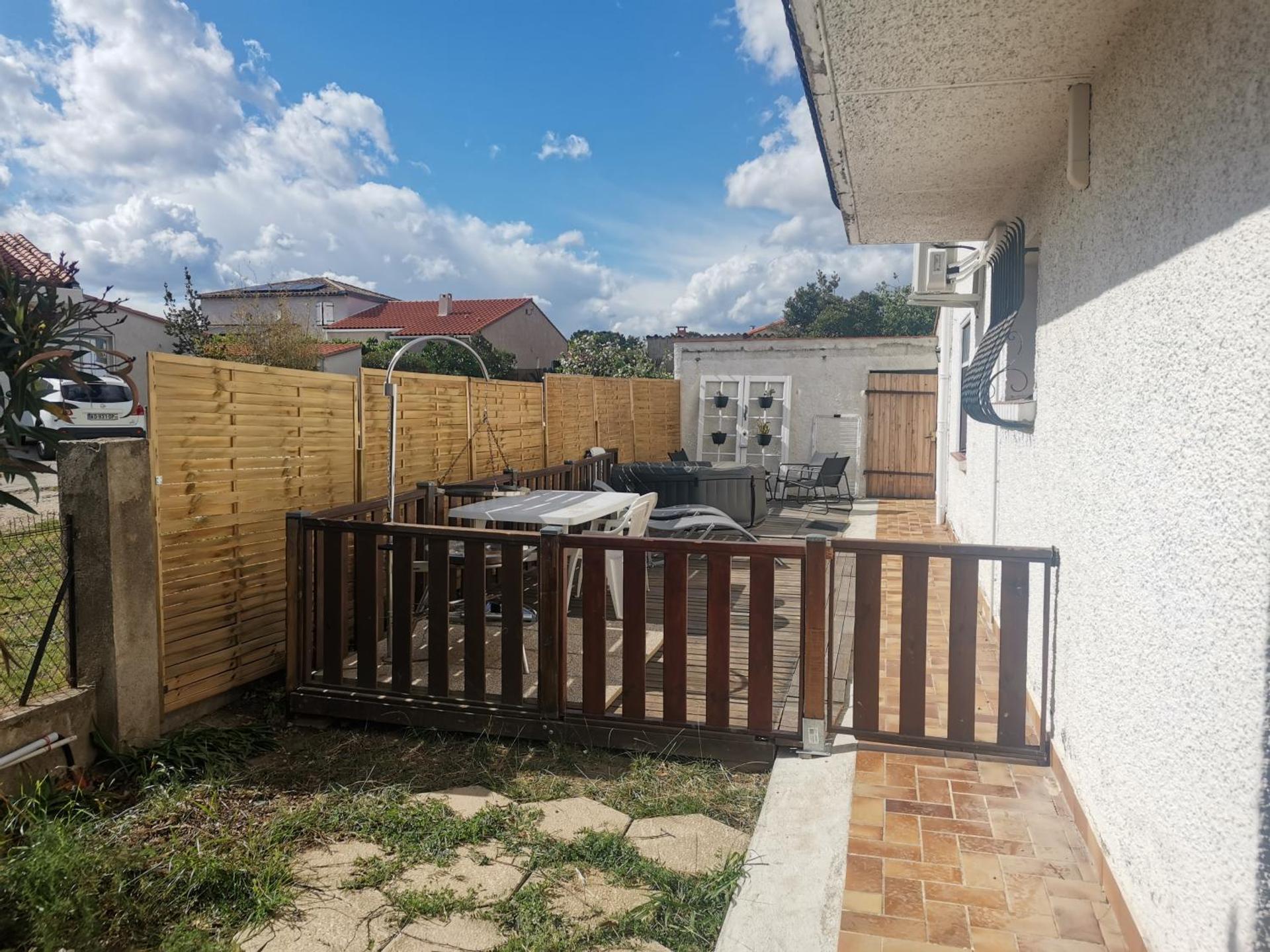 Appartement-1- prive, terrasse, parking et jardin