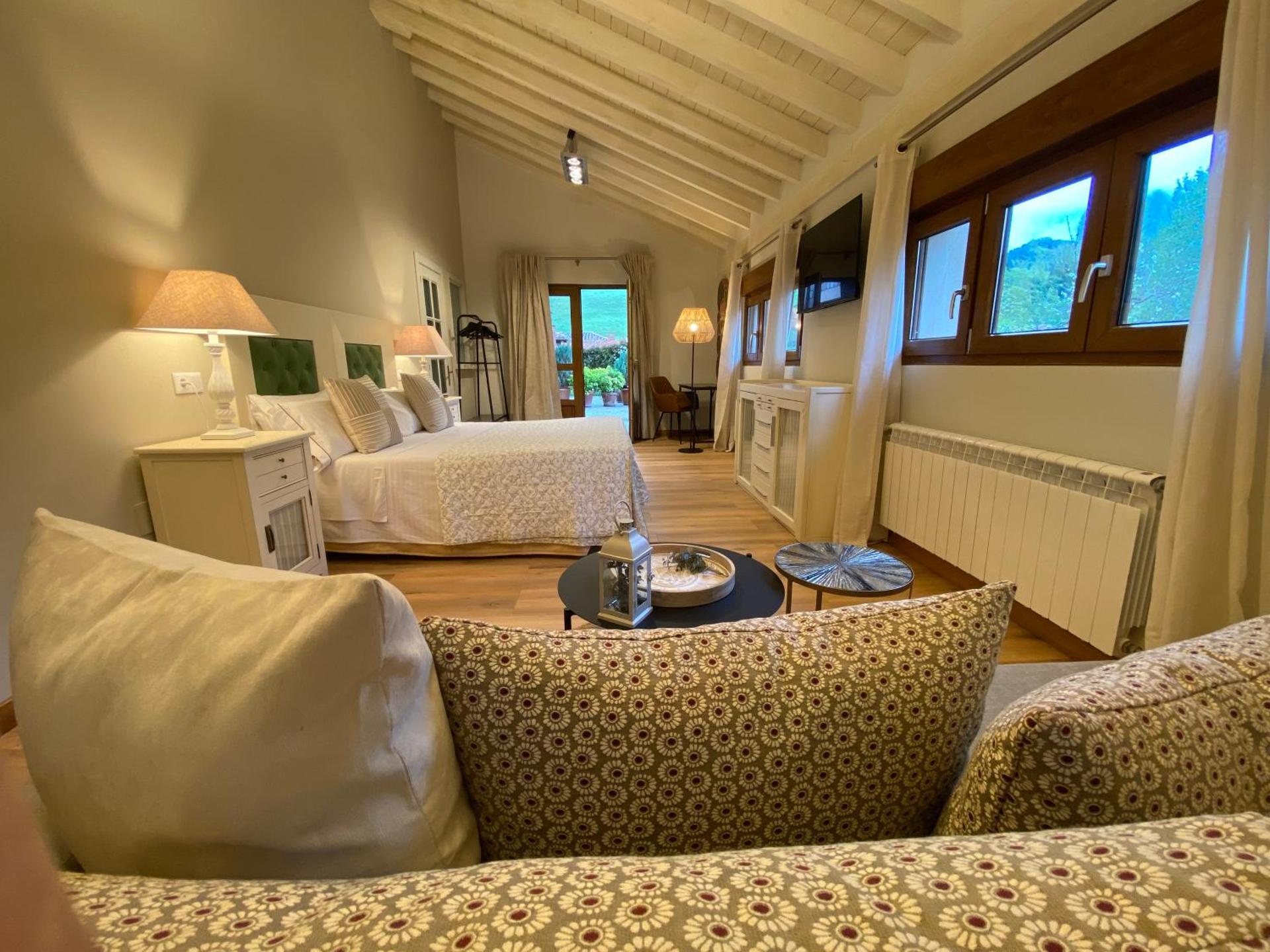 Photo of the whole room