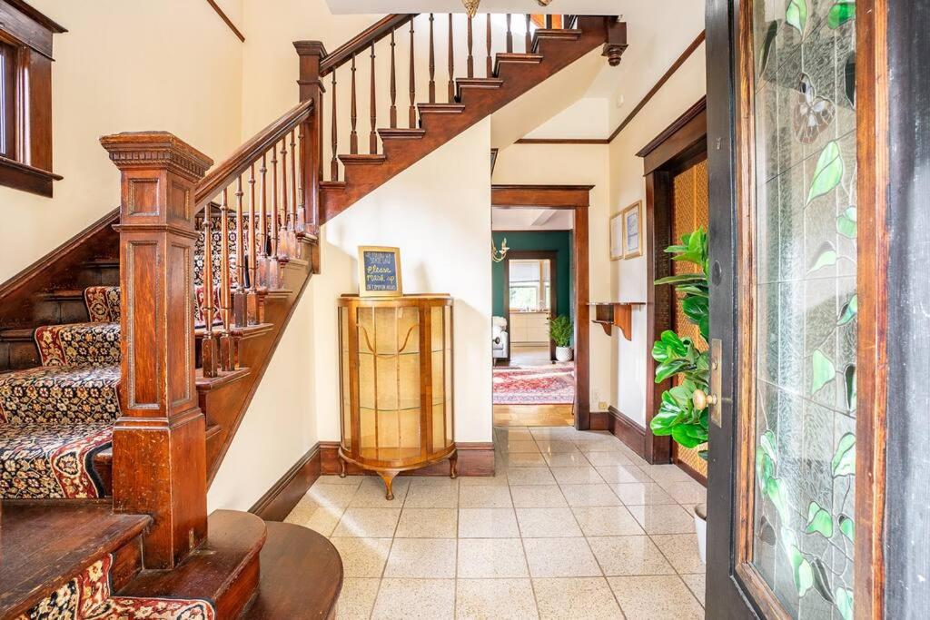 Charming Room in Capitol Hill - Foxglove Inn Rm 8