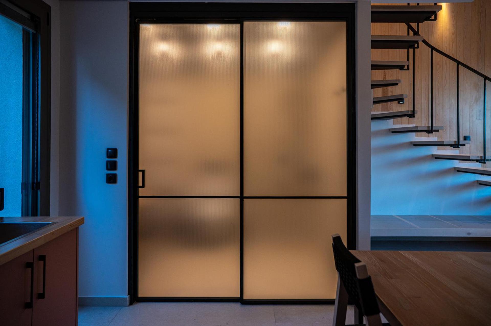 1050 Mountain Living