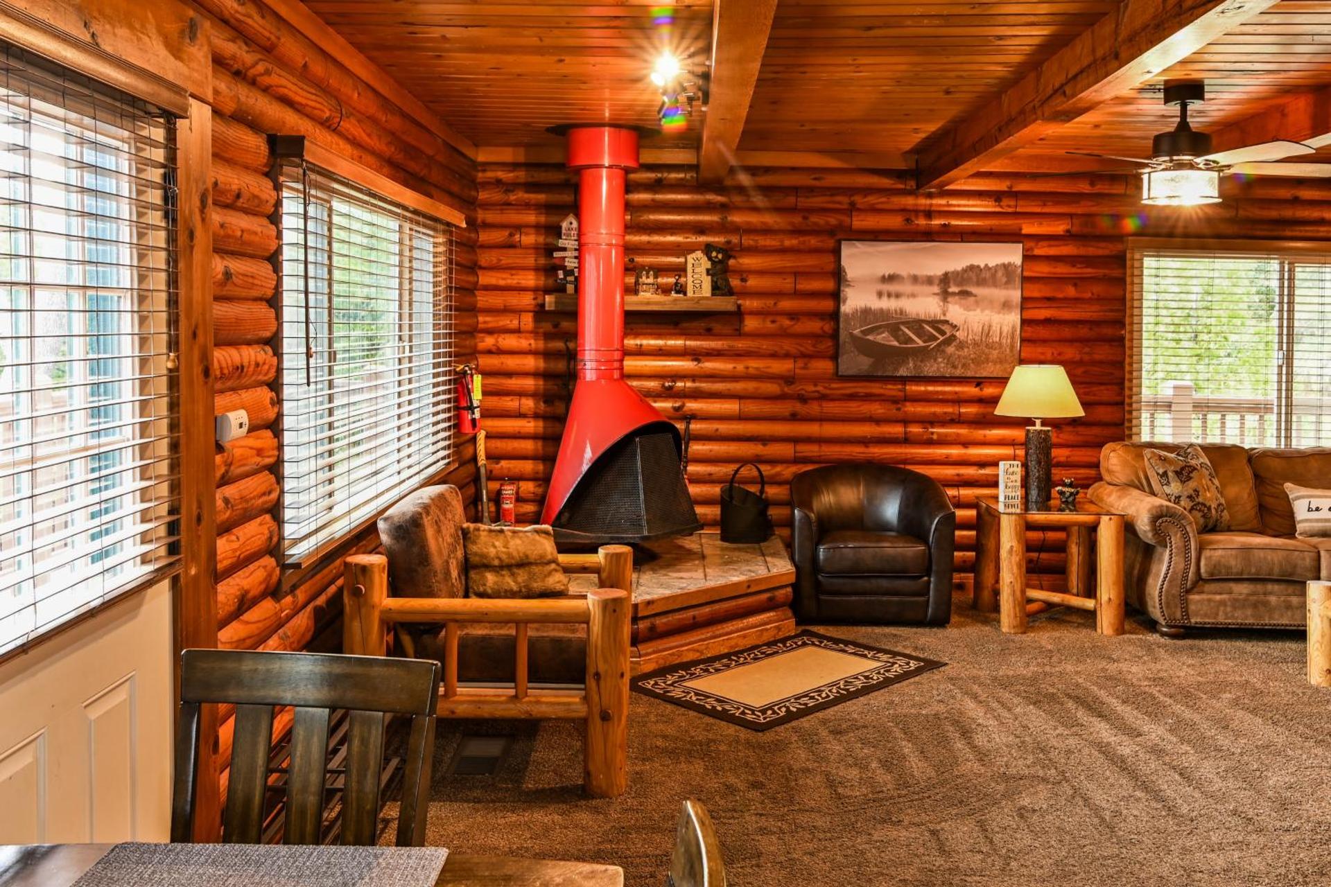 Harris Lakeview Cabin