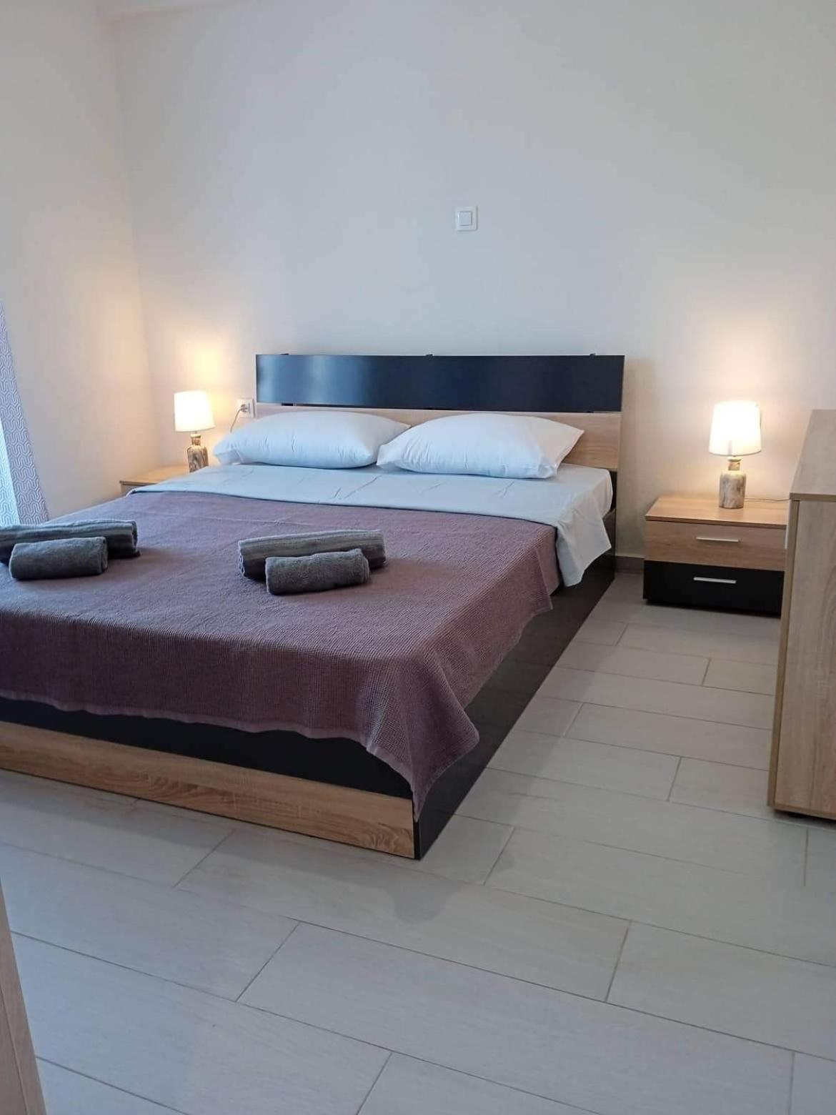 Νεακίτου Γη (Νικήτη)