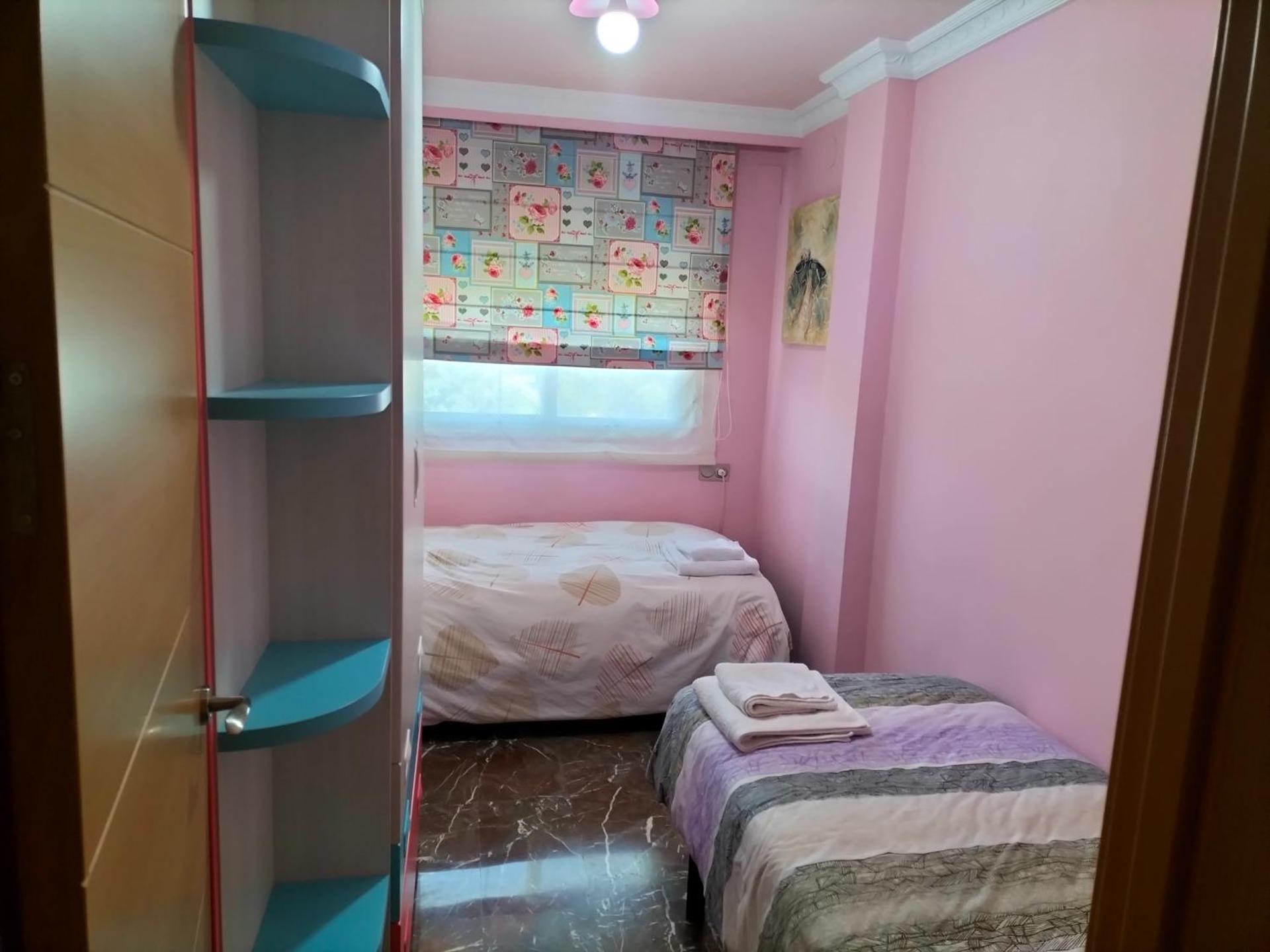 Piso turístico en Granada. Zona Palacio Deportes