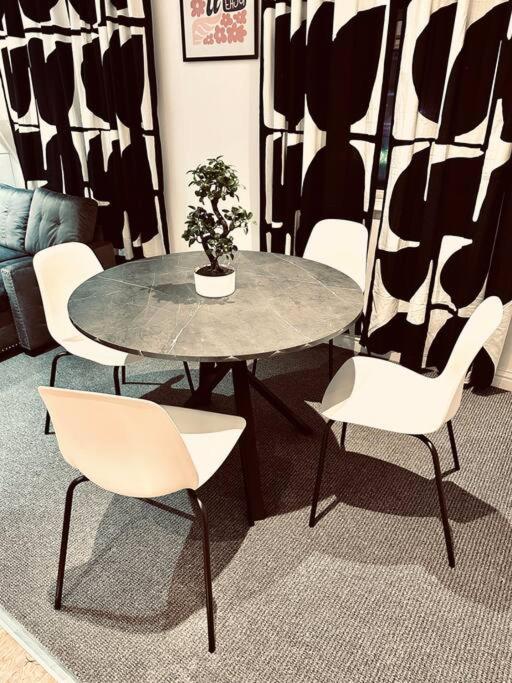 Modern 2 bedroom Flat in Balham