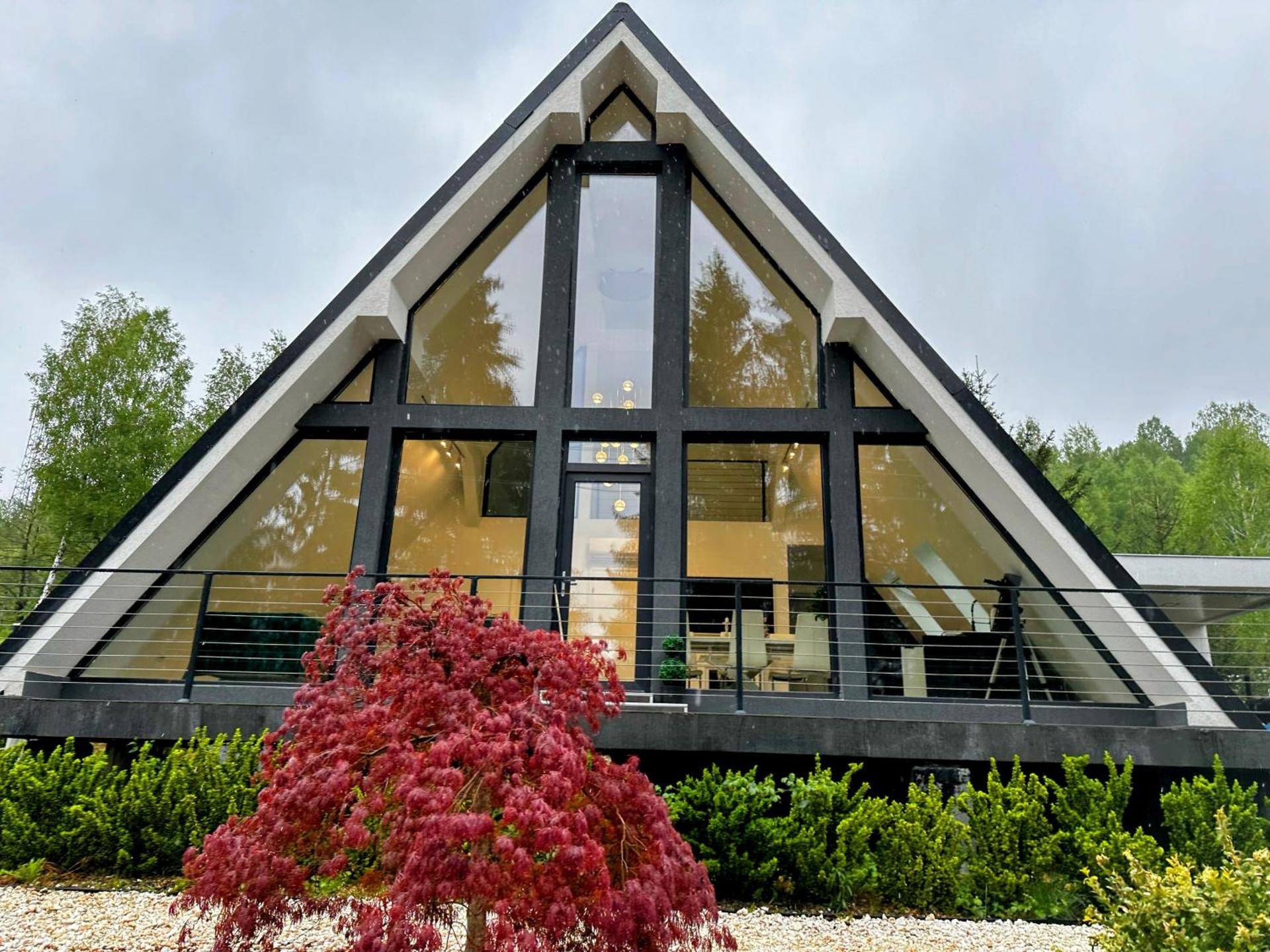 Pine Hill Poiana Marului