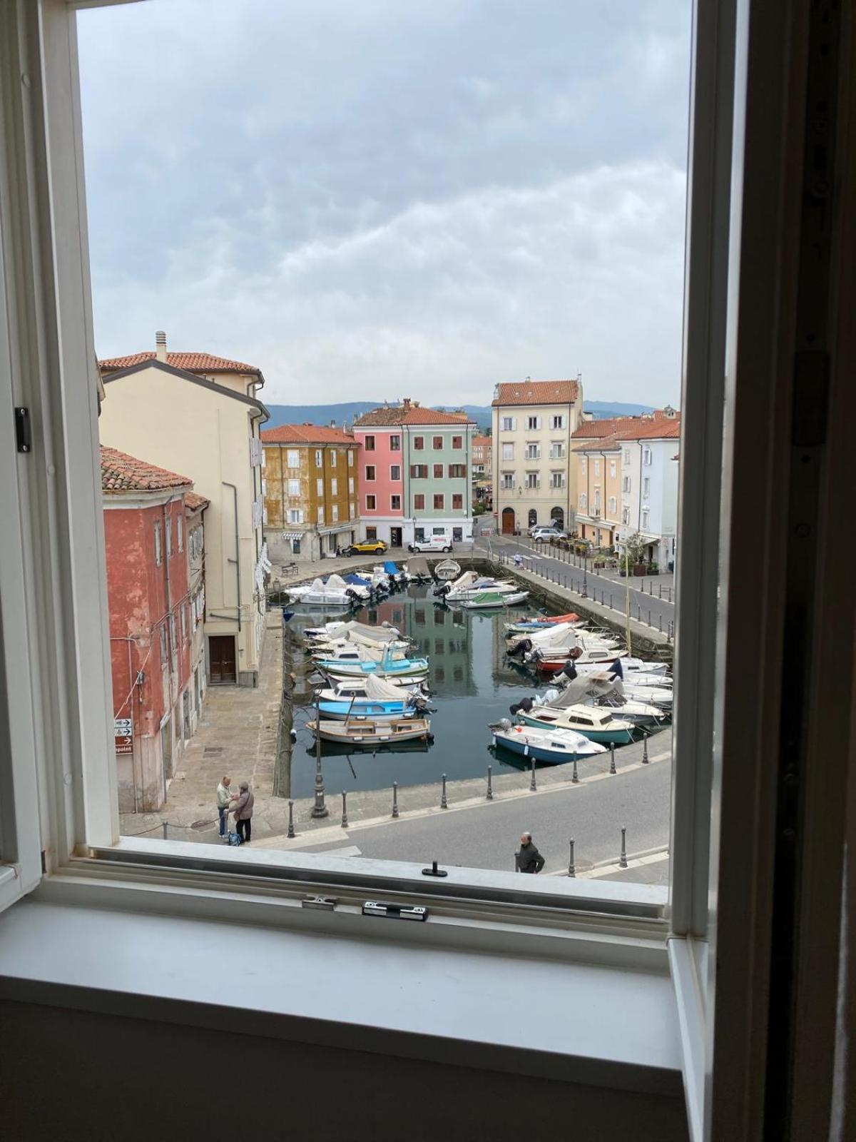 Al FRONTE MARE SUITES APARTMENTS