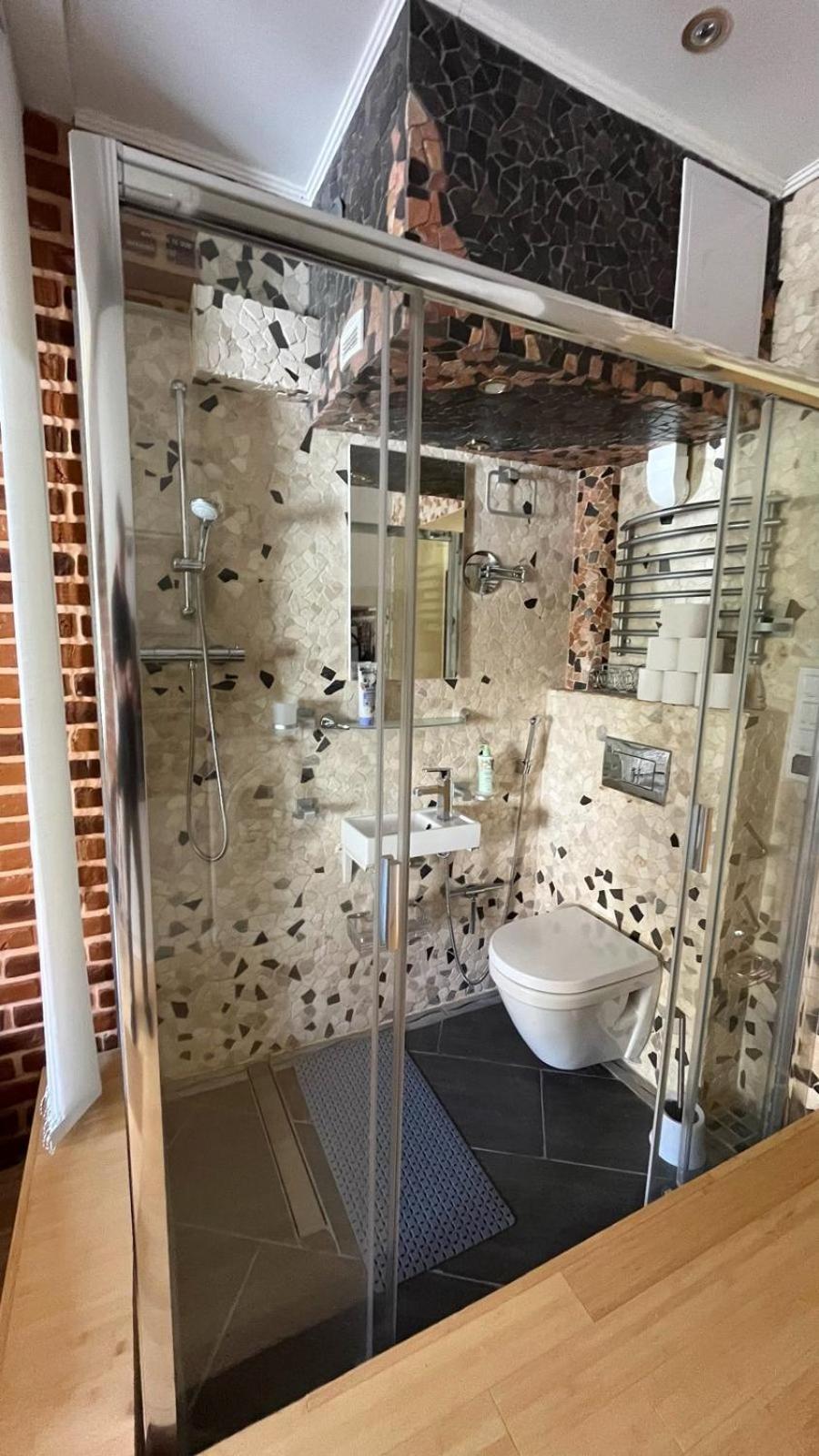 Věžička u Vřídla (Tower apartment in centre)