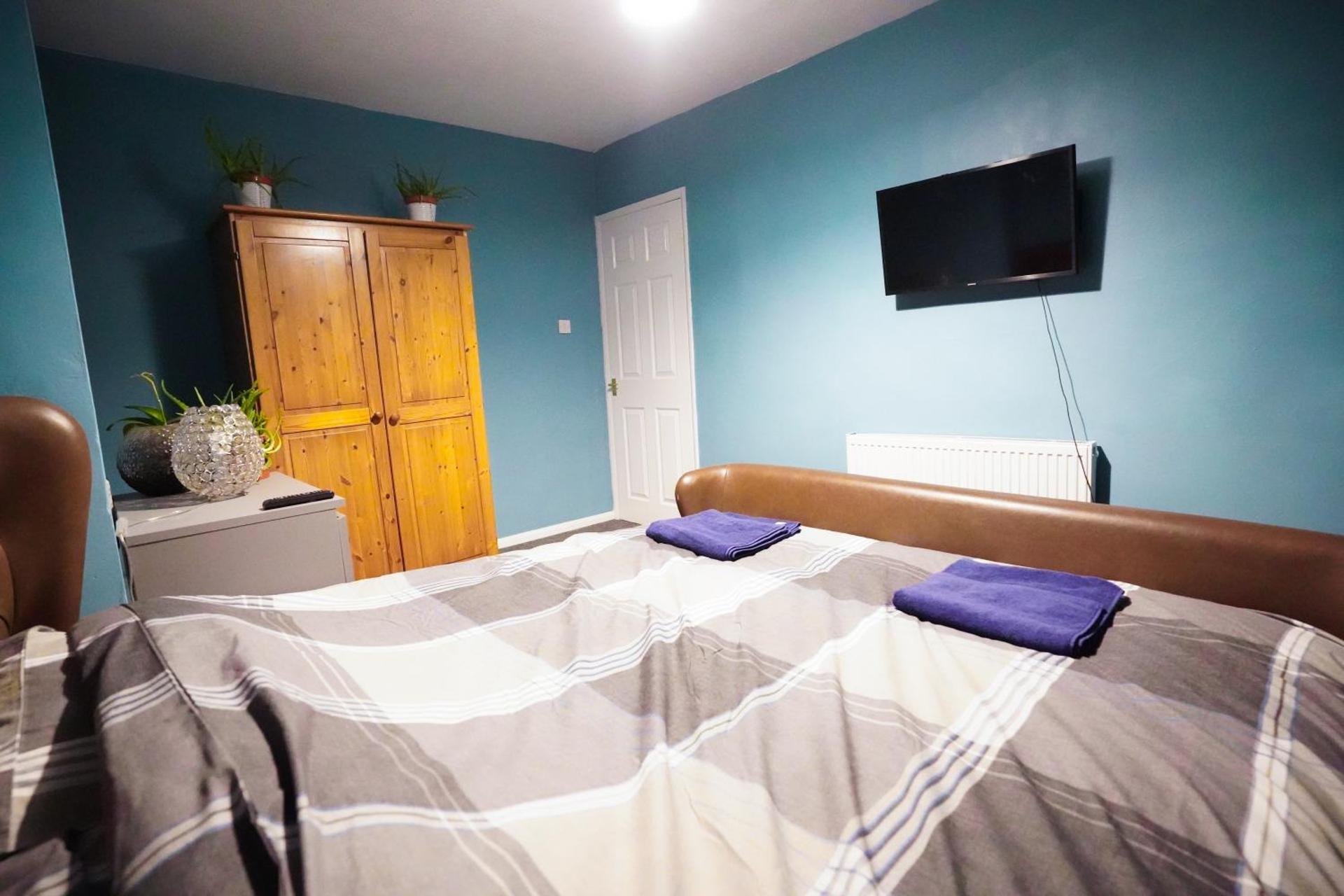 3 Bedroom home by Ipswich docks.