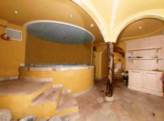 Spa and wellness centre/facilities